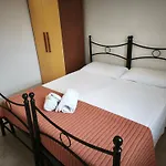 Serena Holidays Marzamemi San Lorenzo Tatil Evi